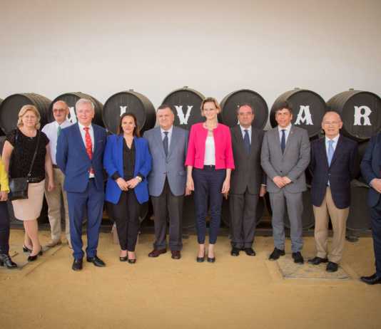 Encuentro en Bodegas Alvear de sus soleras con los Tokaj Húngaros.