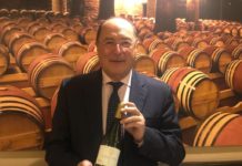 CARLOS MORO PRESENTA EL PRIMER VINO DE CASAR DE VIDE
