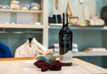 OTEYZA CREA UN LAZO DE CORBATA INSPIRADO EN CONDE DE SAN CRISTÓBAL