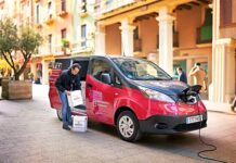 BODEGAS MASET RECOGE LAS BOTELLAS EN CASA DE SUS CLIENTES