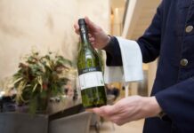 TÍO PEPE IMPULSA EL USO DE LA BOTELLA DE VIDRIO REUTILIZABLE