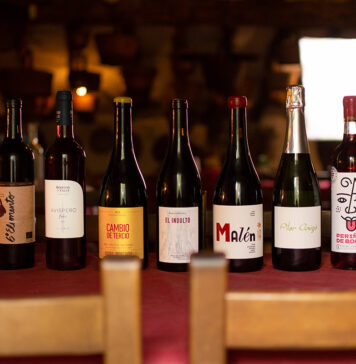 EN EL MERCADO LOS PRIMEROS VINOS DE LOS VIÑERONES DO UTIEL REQUENA