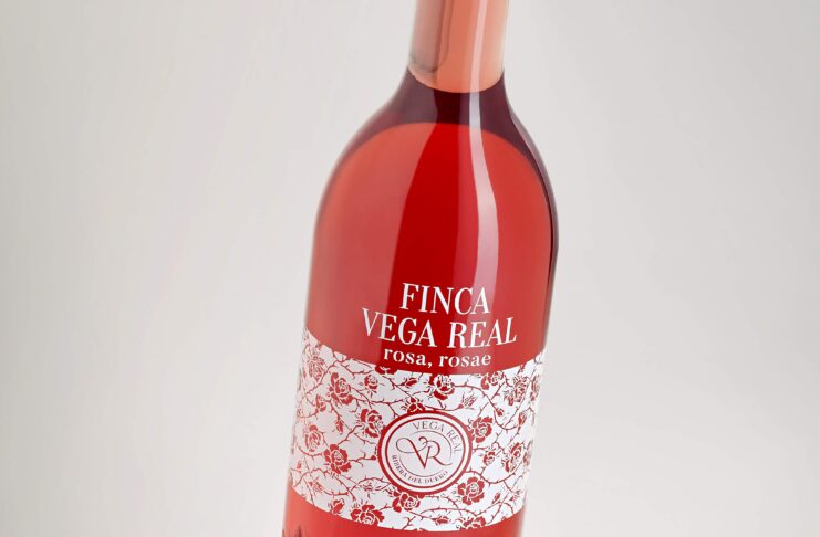 VEGA REAL ROSA ROSAE, LA REINTERPRETACIÓN DEL CLÁSICO CLARETE