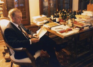 MIGUEL A. TORRES PUBLICA SUS MEMORIAS