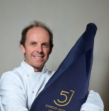 EL CHEF LUIS ROGER FIRMA LA VI EDICIÓN DE CINCO JOTAS BY