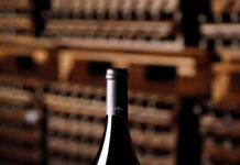 BODEGAS EL GRILLO Y LA LUNA LANZA SU AÑADA MÁS EXCLUSIVA Y ELEGANTE